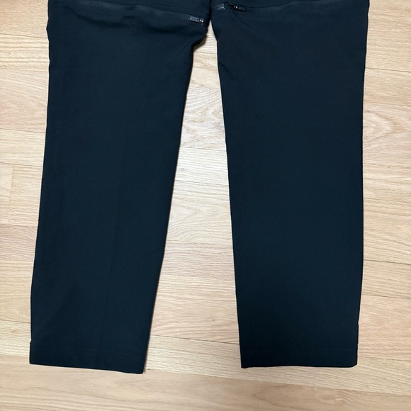 Like new Nike MMW 3-1 convertible pants - Picture 6 of 6